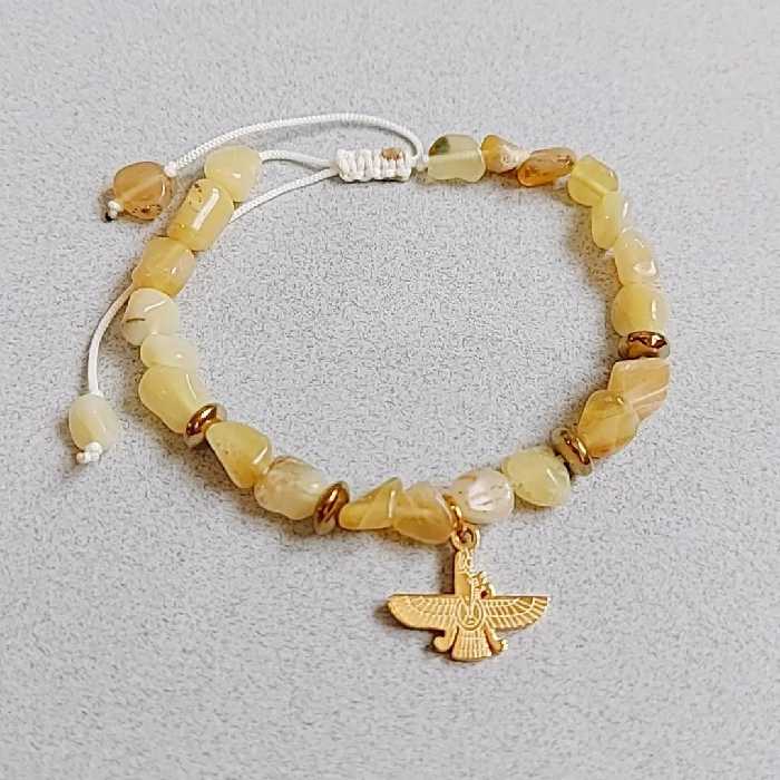 دستبند سنگ کوارتز لیمویی و حدید با پلاک استیل فروهر