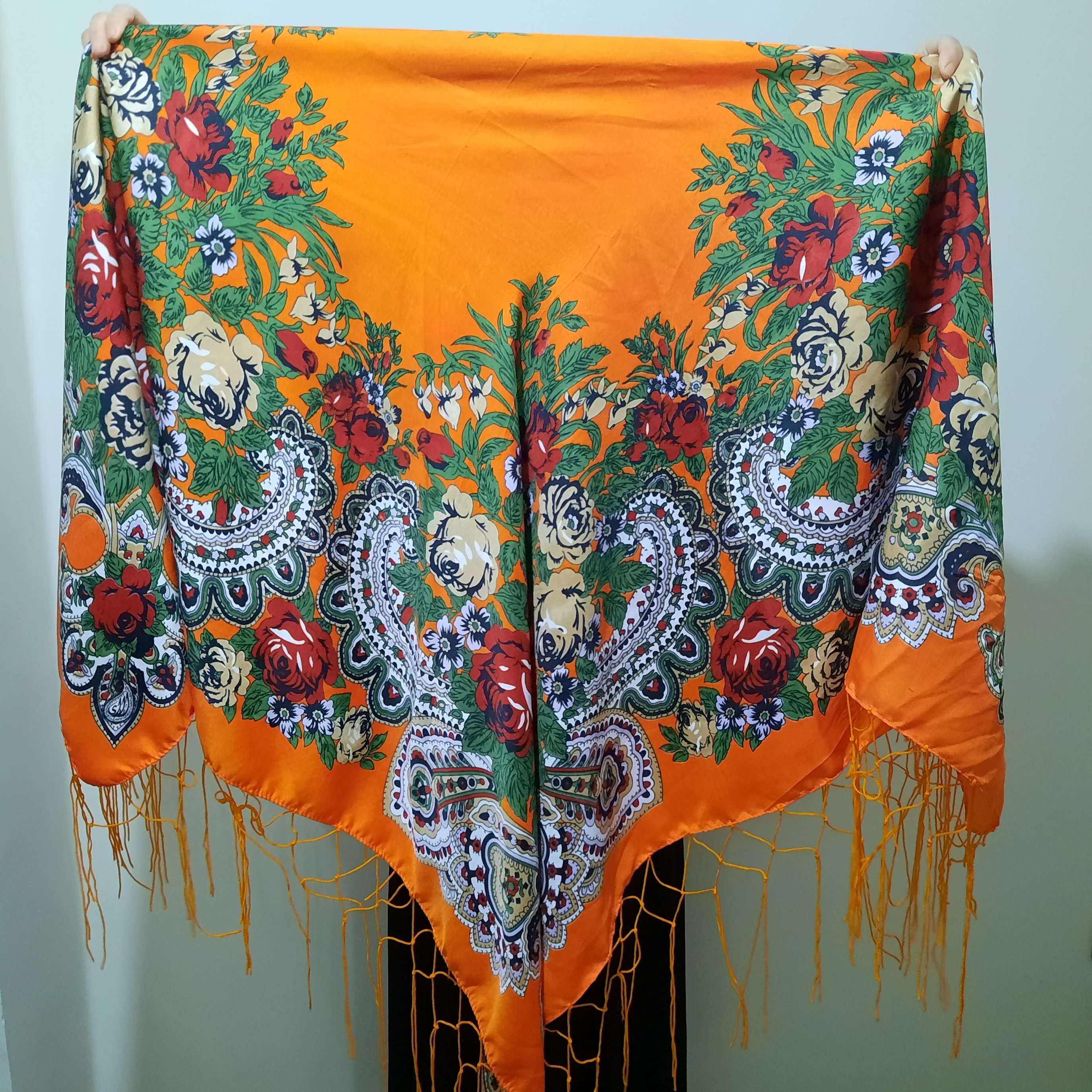 روسری سنتی ترکمن نارنجی حاشیه کاموایی