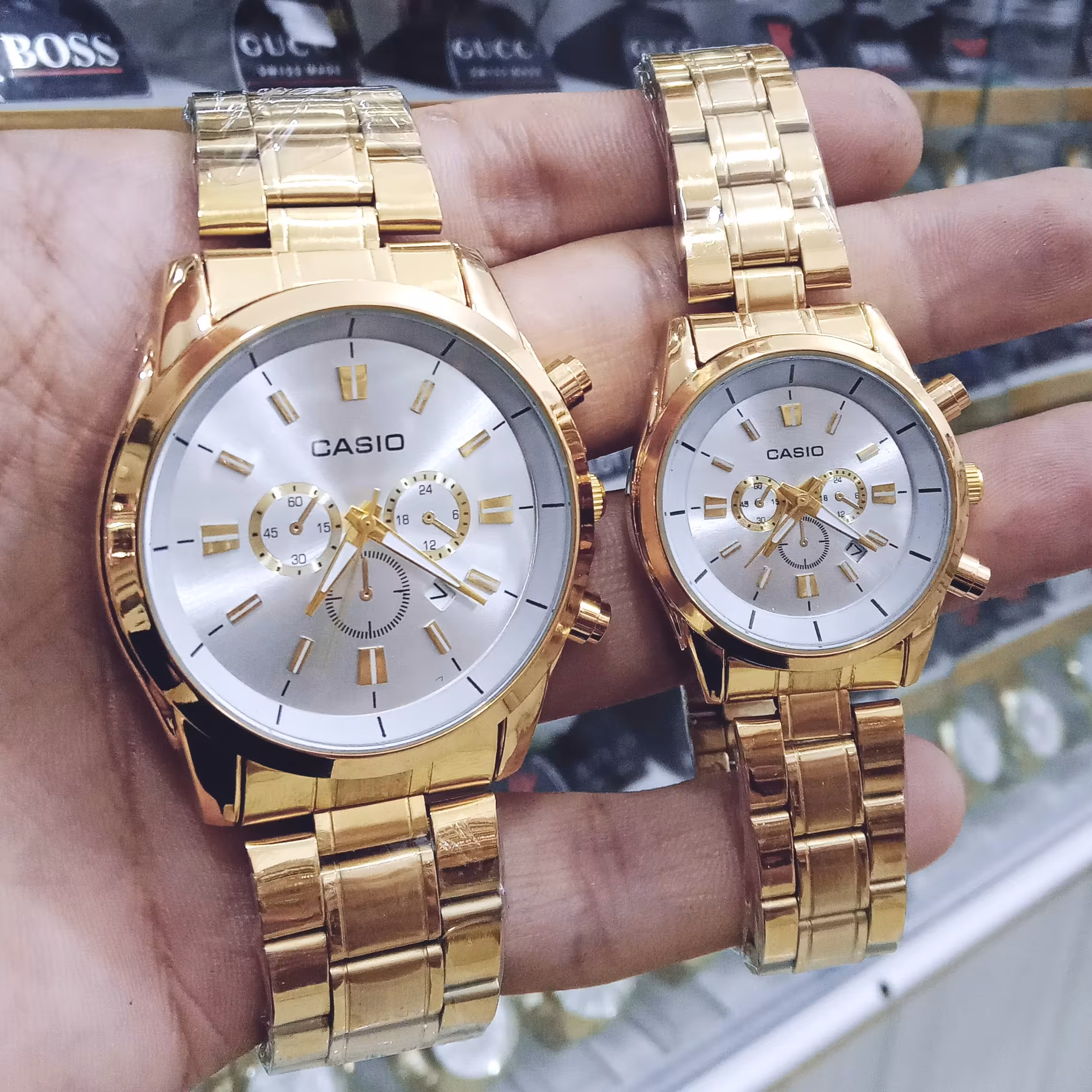 ساعت کاسیو ست زنانه و مردانه تقویم دار استیل رنگ ثابت ضدآب موتور ژاپن پشت ساعت حک شده طرح 3موتور ارسال رایگان با جعبه