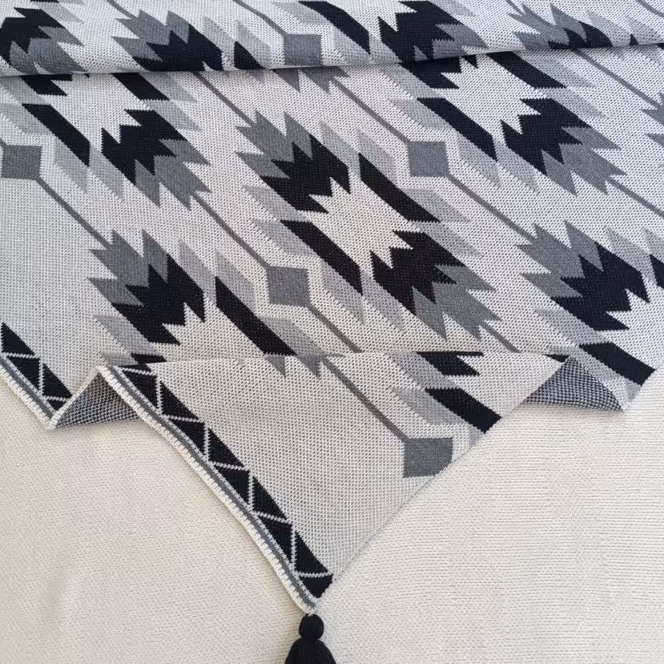 شال مبل مدل آفاق سایز 180در 140 سانتیمتر مشکی