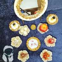 هفت سین رزینی کرم طلایی 9 تکه با آینه و شمعدان