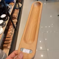 زیتون خوری برند چوبارو