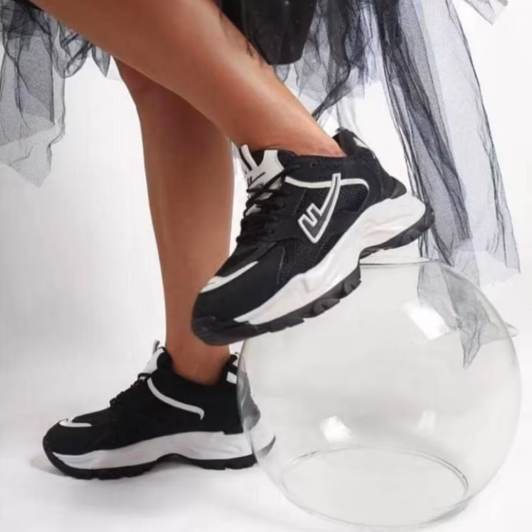 کتانی زنانه مدل F رنگ مشکی