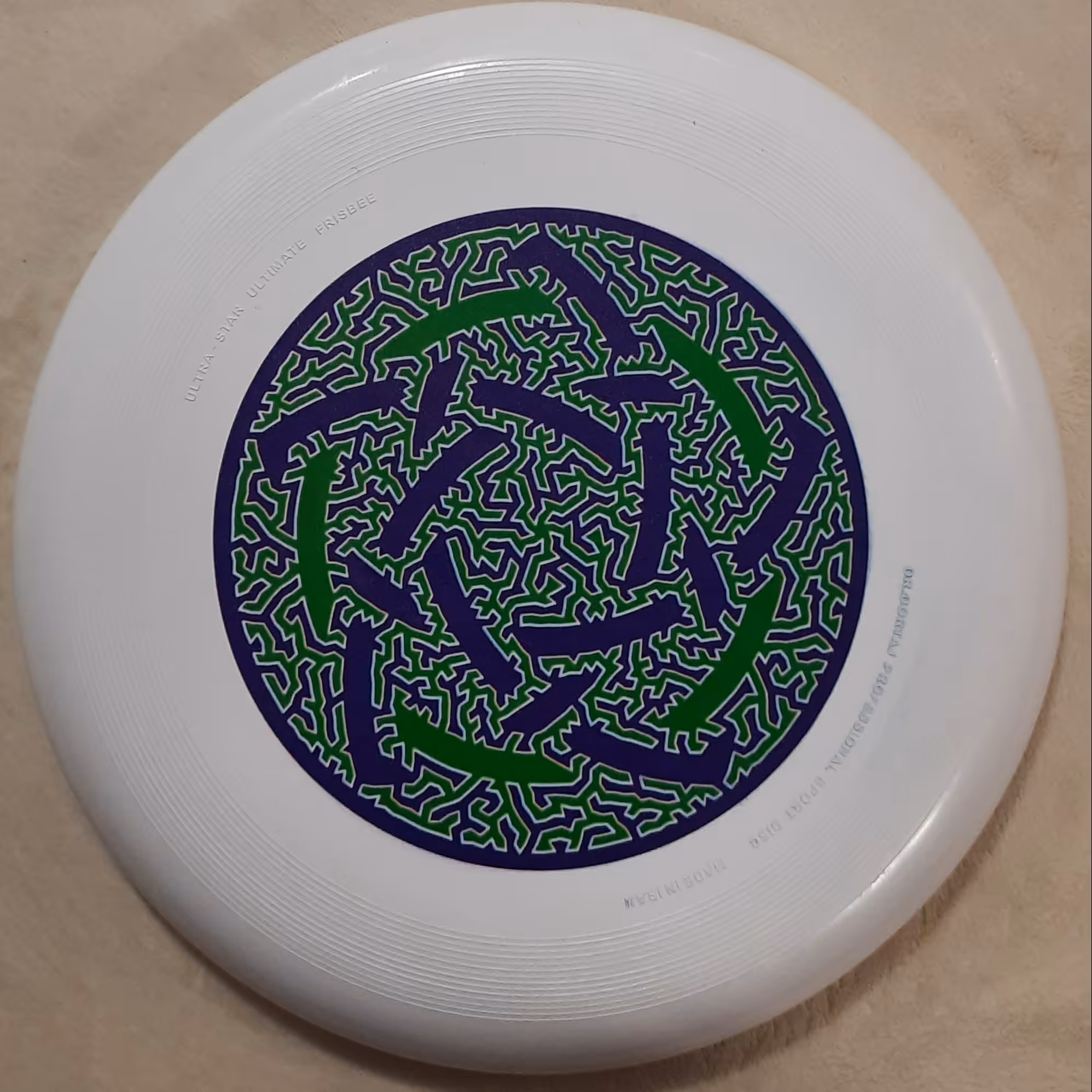 فریزبی اعلا یا بشقاب پرنده سفید برند دکتر درتاج 23