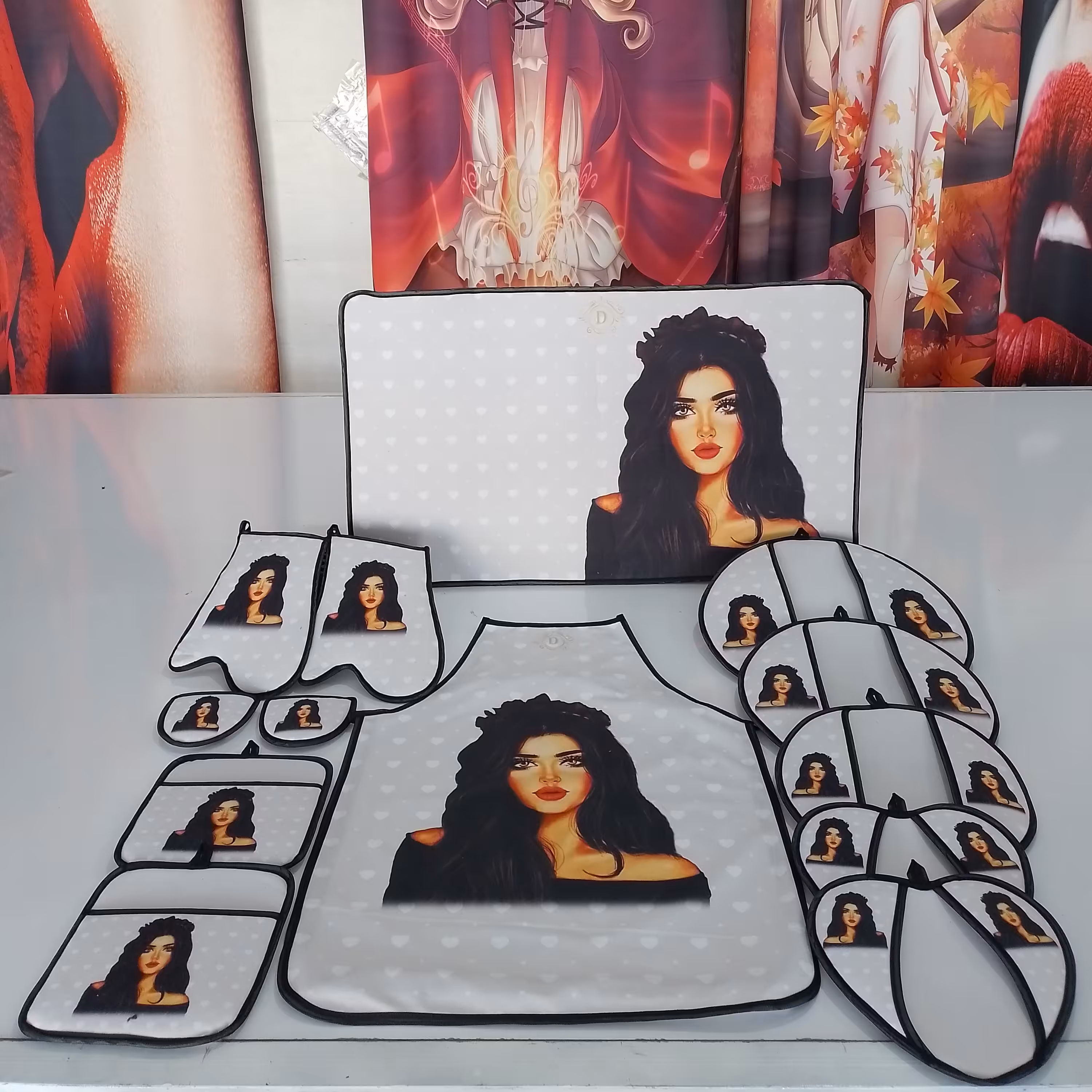 سرویس پیشبند و دمکنی 13 پارچه طرح  چهره 