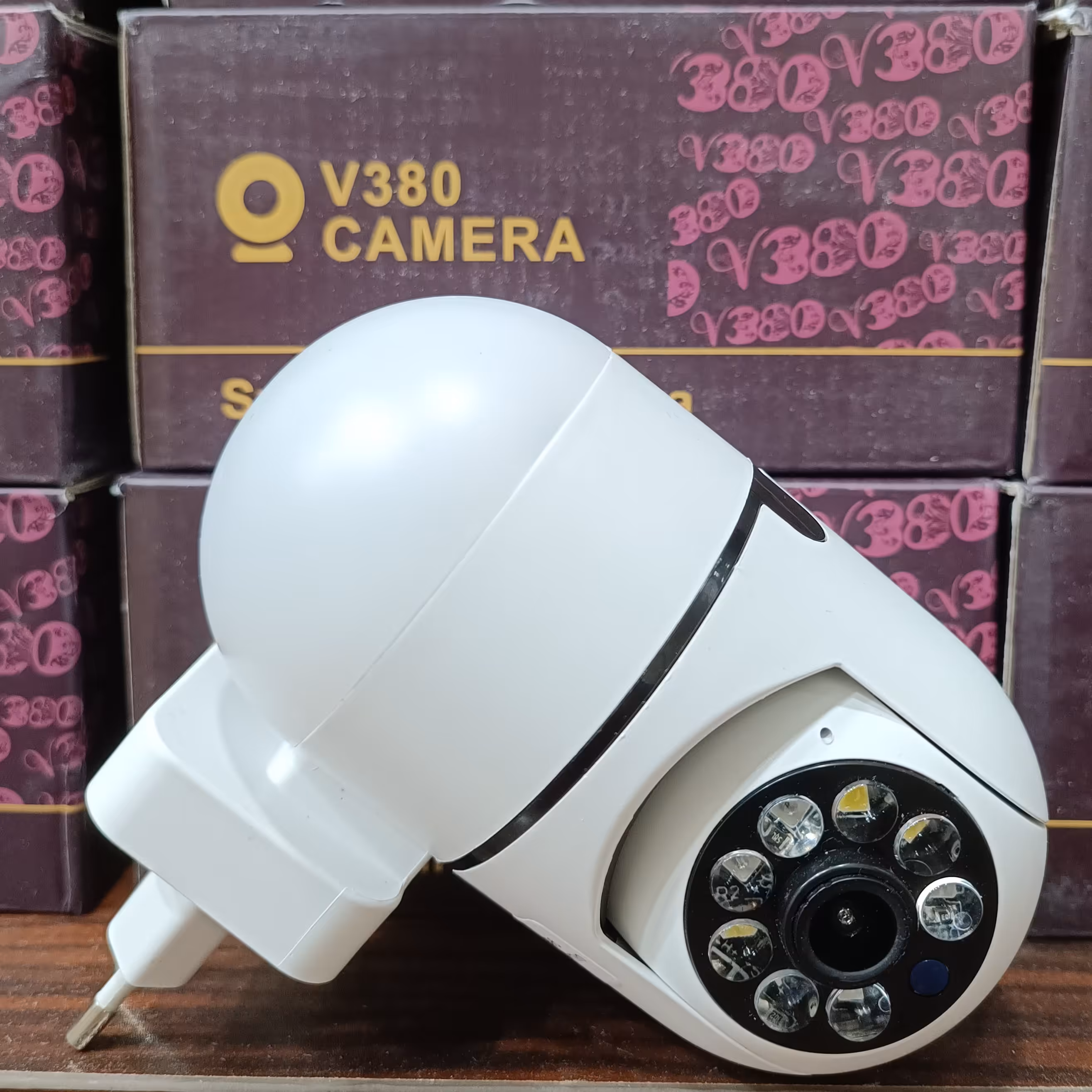 دوربین مداربسته وای فای دار