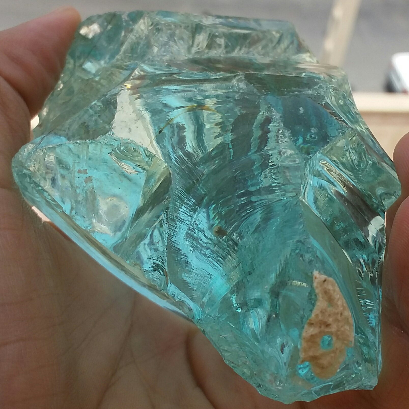 سنگ راف خام غووولپیکر آبسیدین سبز آبی اصل خارق العاده 100 در 100 طبیعی شاهکار خلقت
با قابلیت ساخت چندین نگین محشر