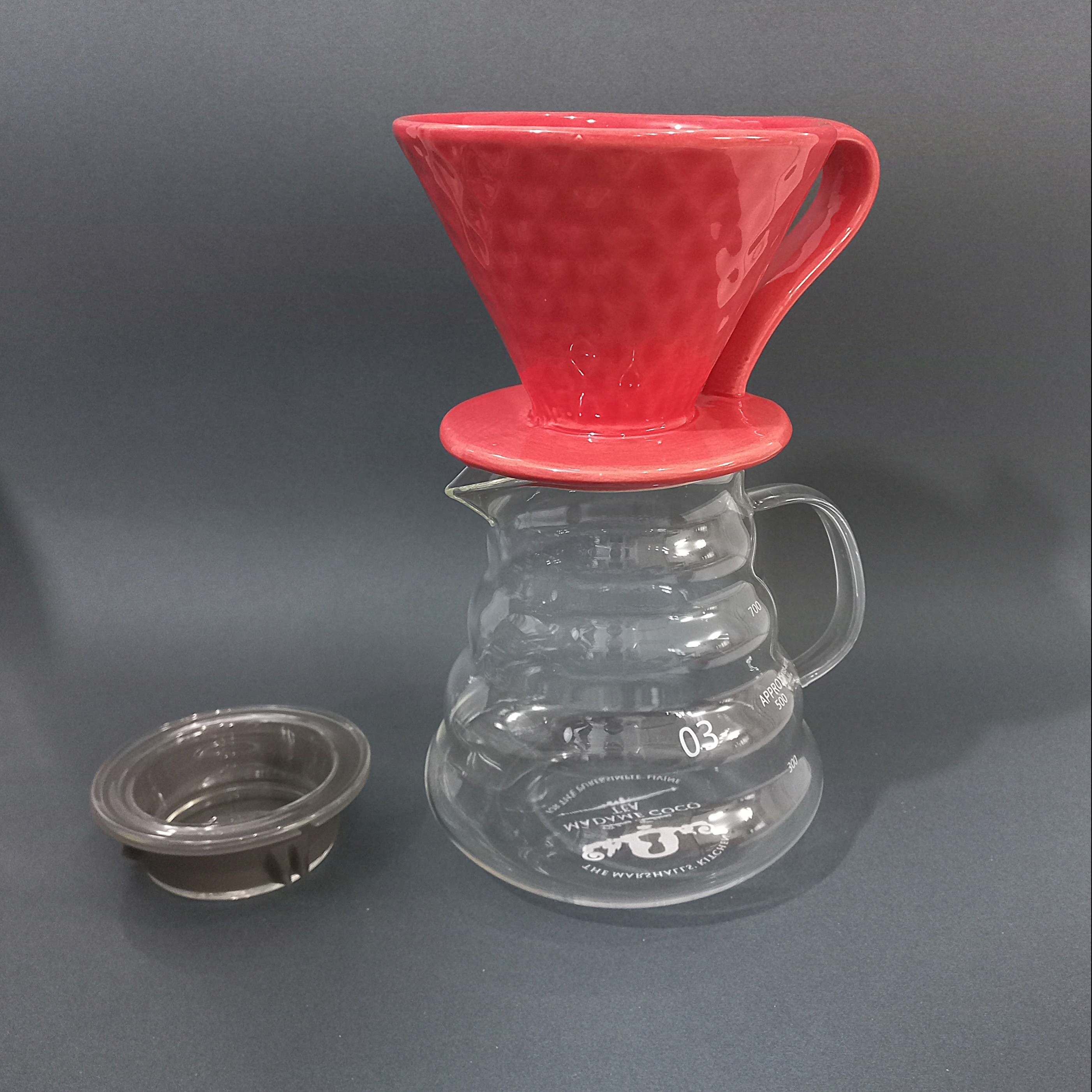 دریپر سرامیکی سایز 4 به همراه سرور پیرکس حجم 700میل(خارجی)