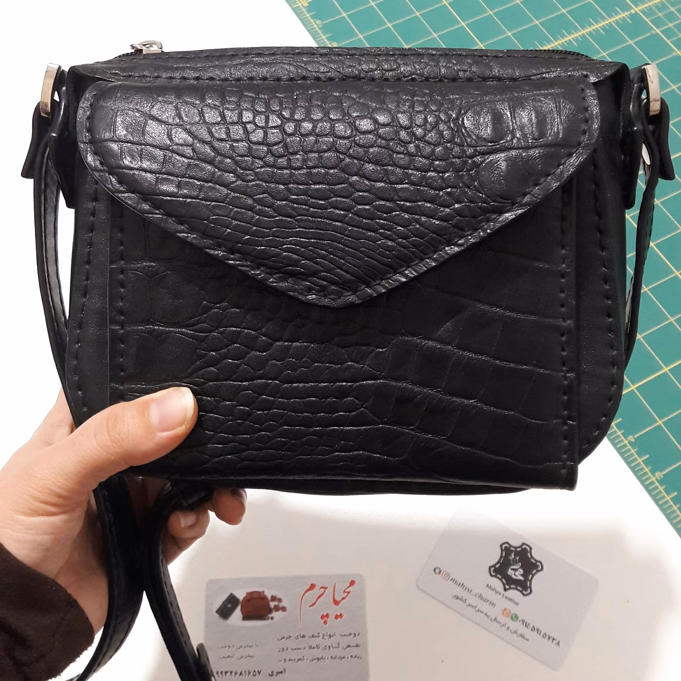 کیف چرم دستدوز