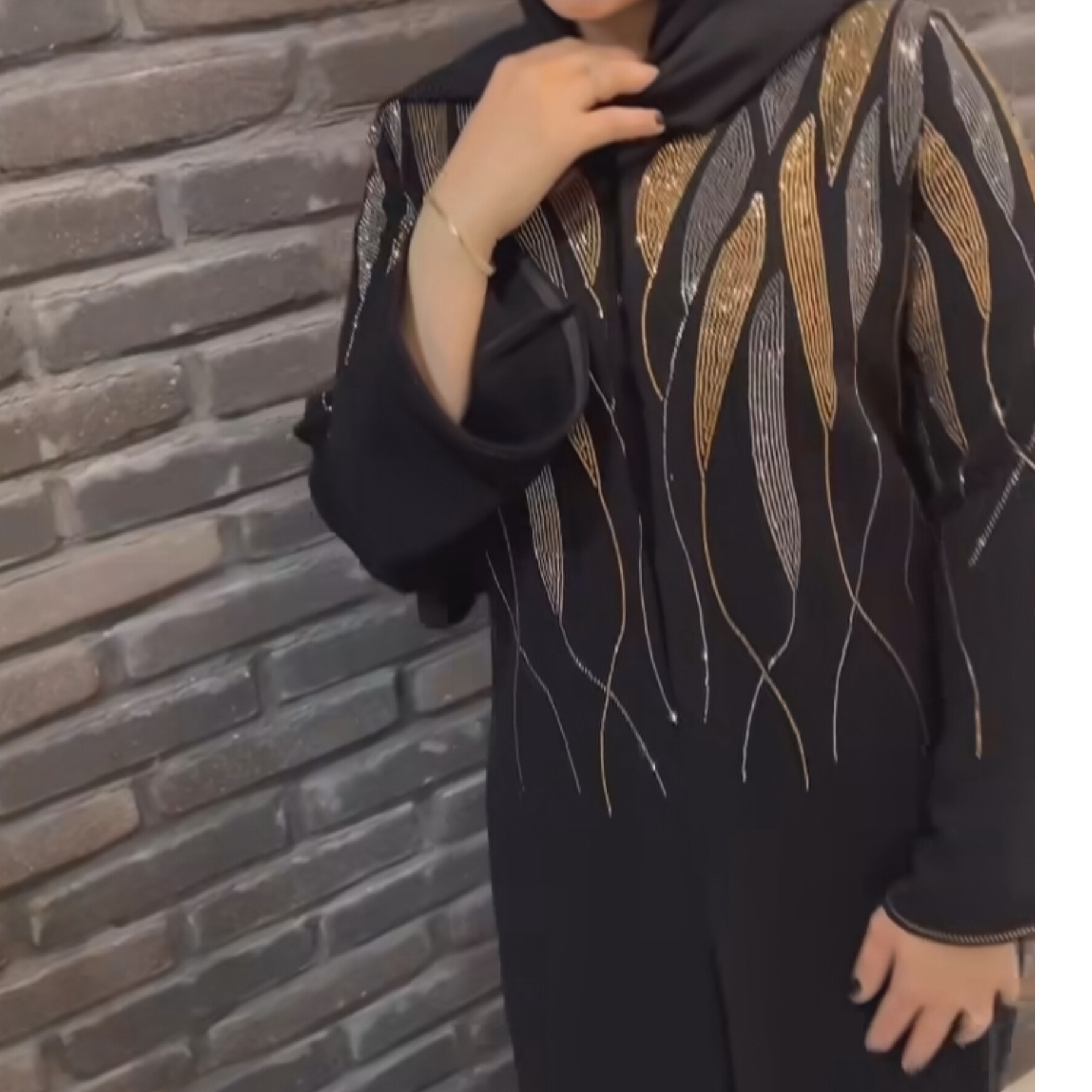 مانتوعبای مجلسی جلو باز دکمه دار جنس کرپ اندونزی بسیار با کیفیت و ریزش دار با تنخور عالی ارسال رایگان 