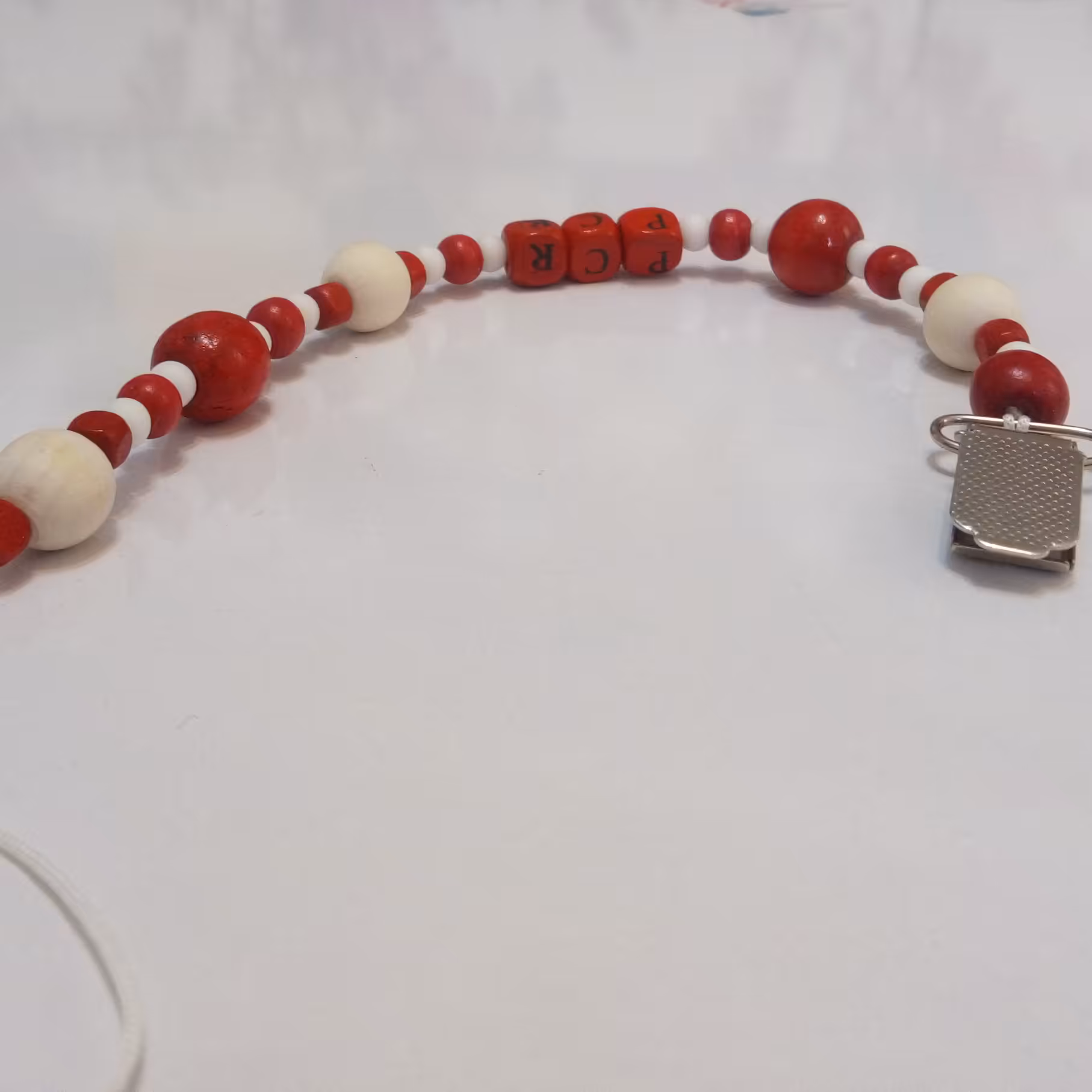 بند پستونک قرمز چوبی