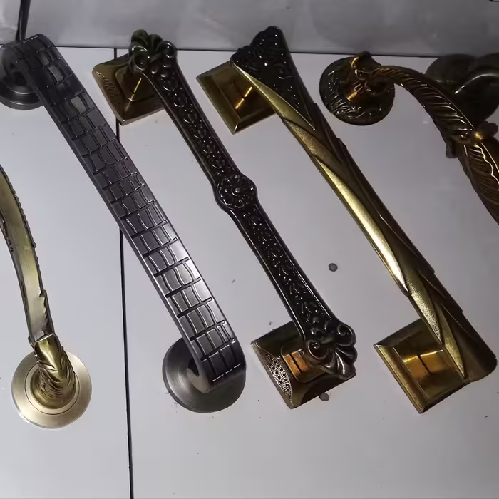 دستگیره درب ورودی... جنس درجه یک.... خرید کلی تخفیف و شرایط عالی... 