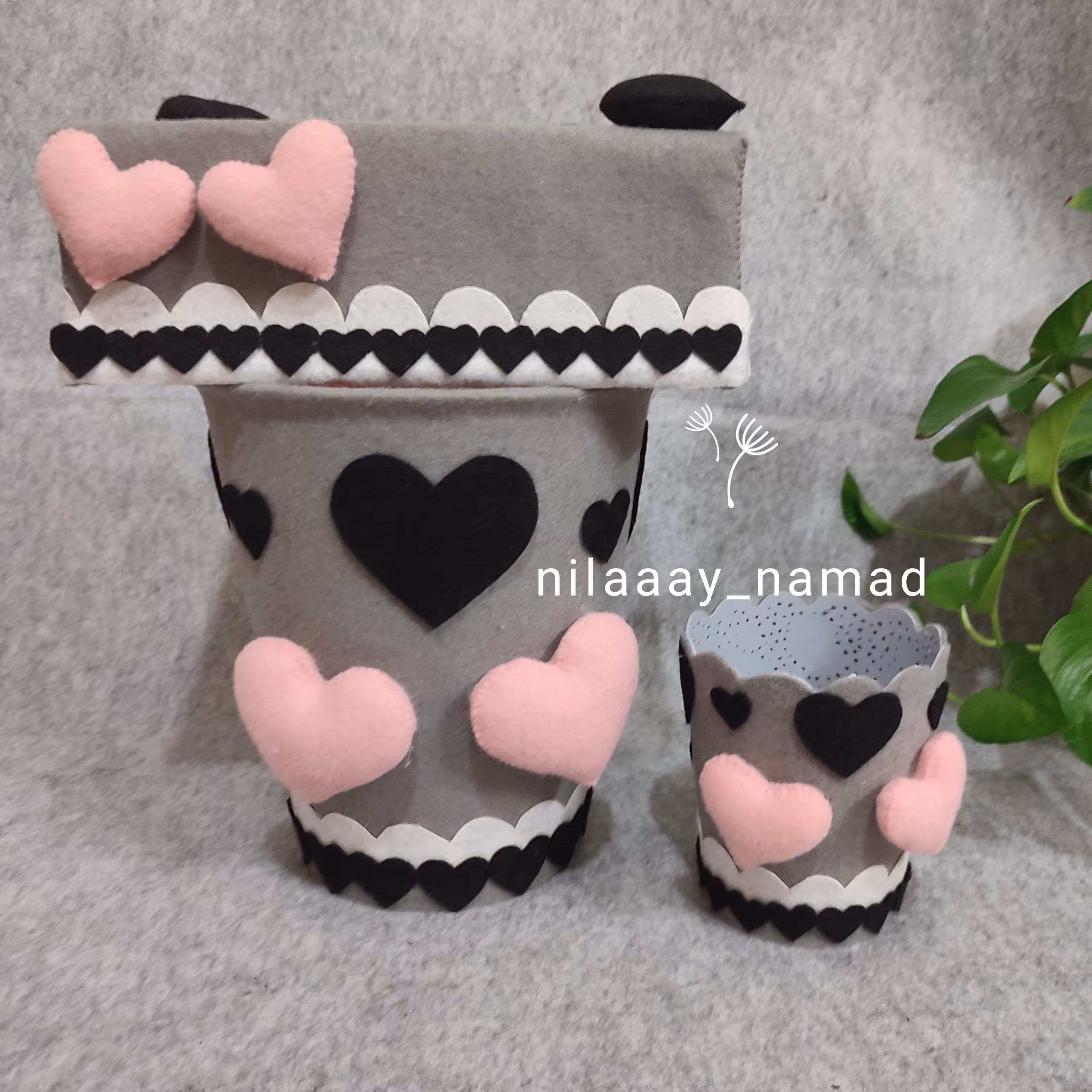 ست سطل و جادستمالی به همراه جا برسی طرح قلب صورتی توپز 