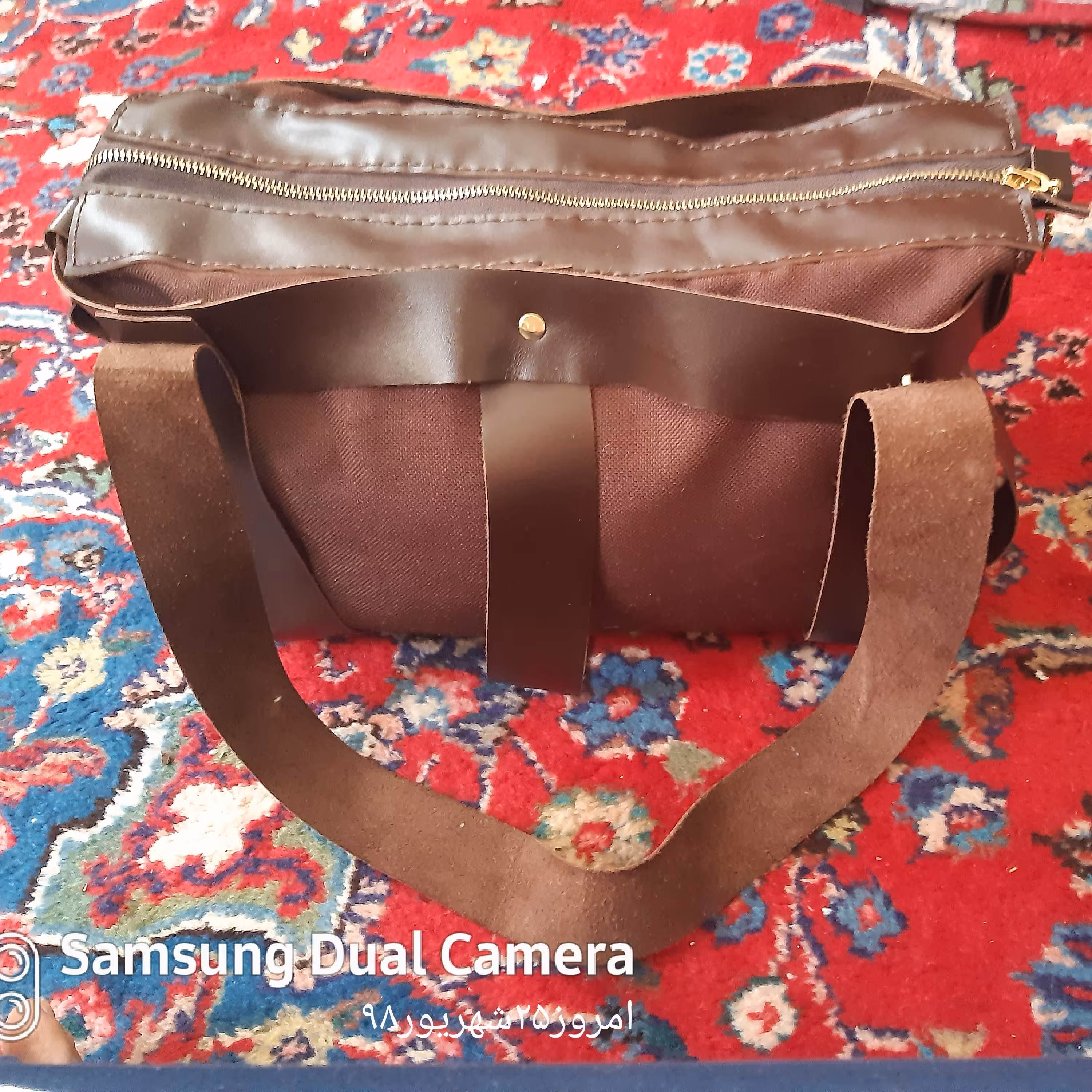 کیف پارچه وتسمه چرم طبیعی گاو درابعاد30در40در10سانتیمتر قهوه ای جیب داروسبک