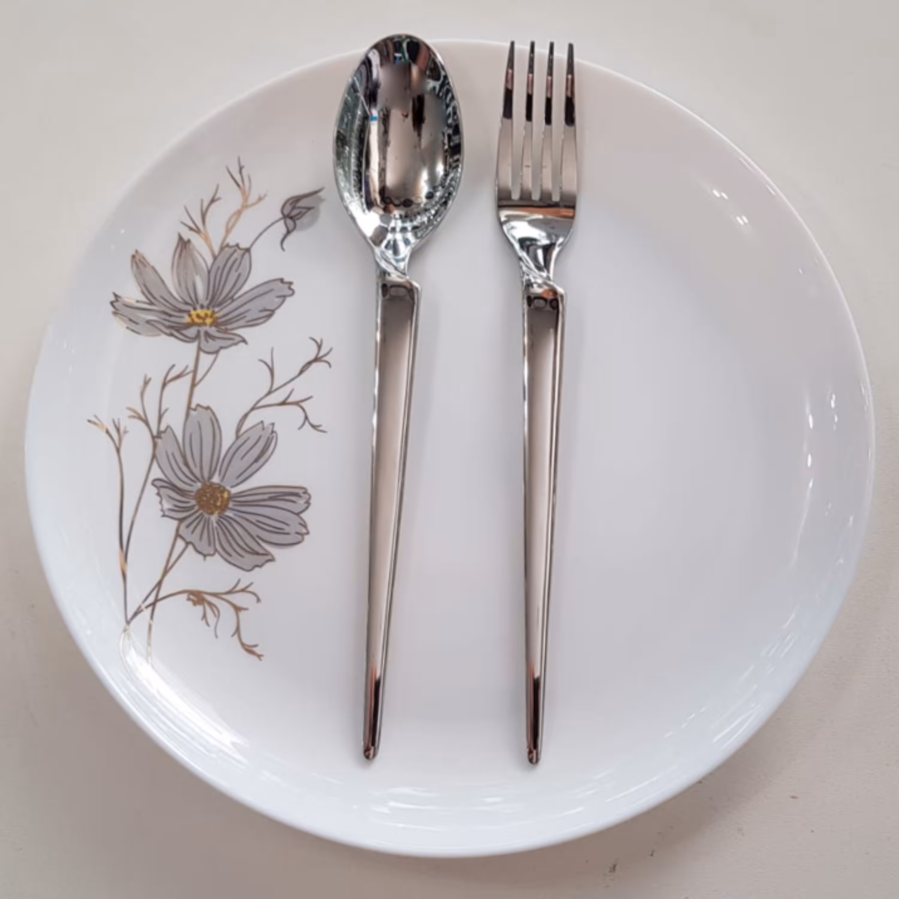 سرویس قاشق و چنگال اس جی 30 نفره 143 پارچه کد 265