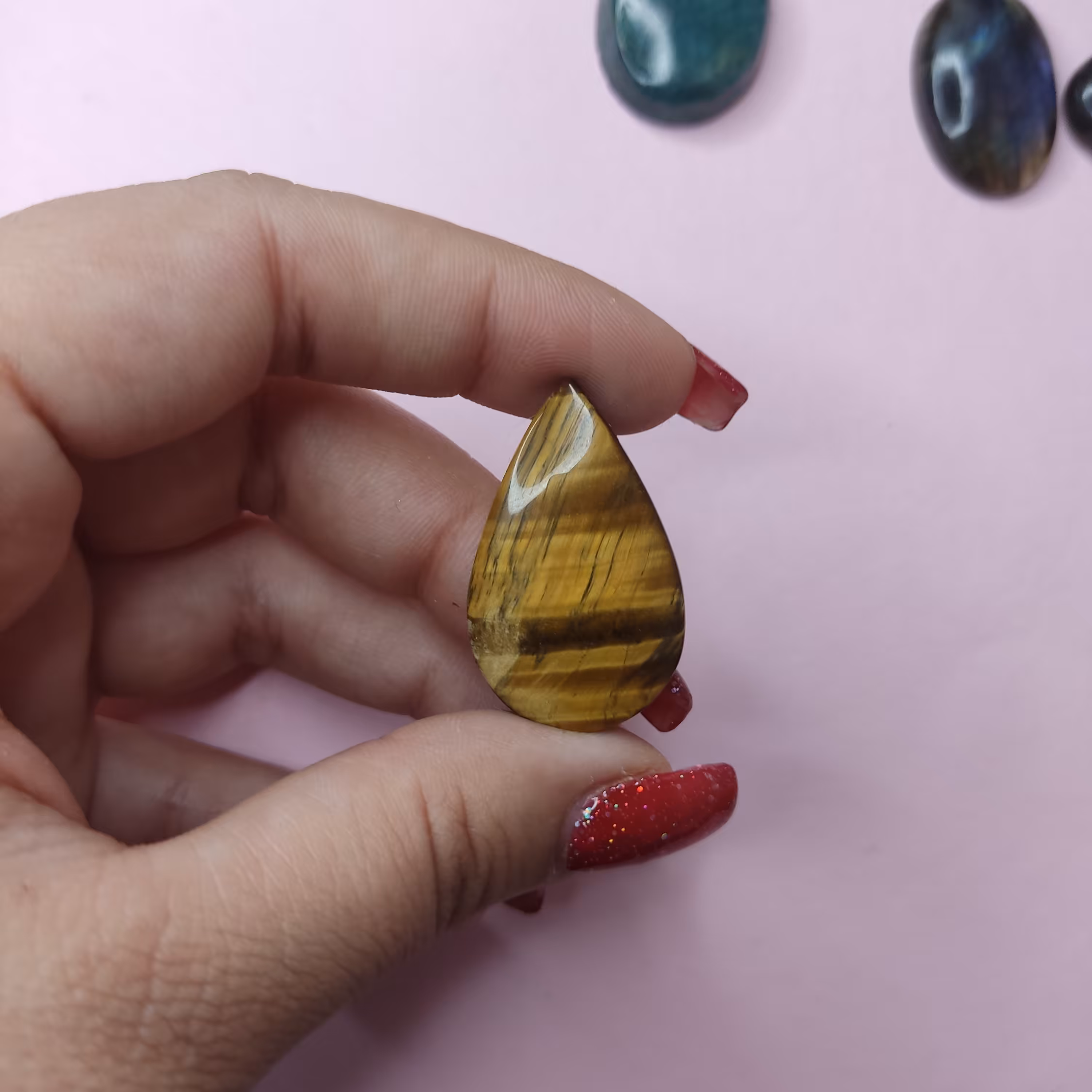 نگین سنگ چشم ببر درجه یک تراش اشک بدون سوراخکاری