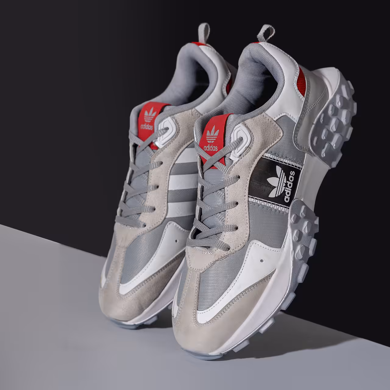 کفش ورزشی مردانه Adidas طوسی مدلSato