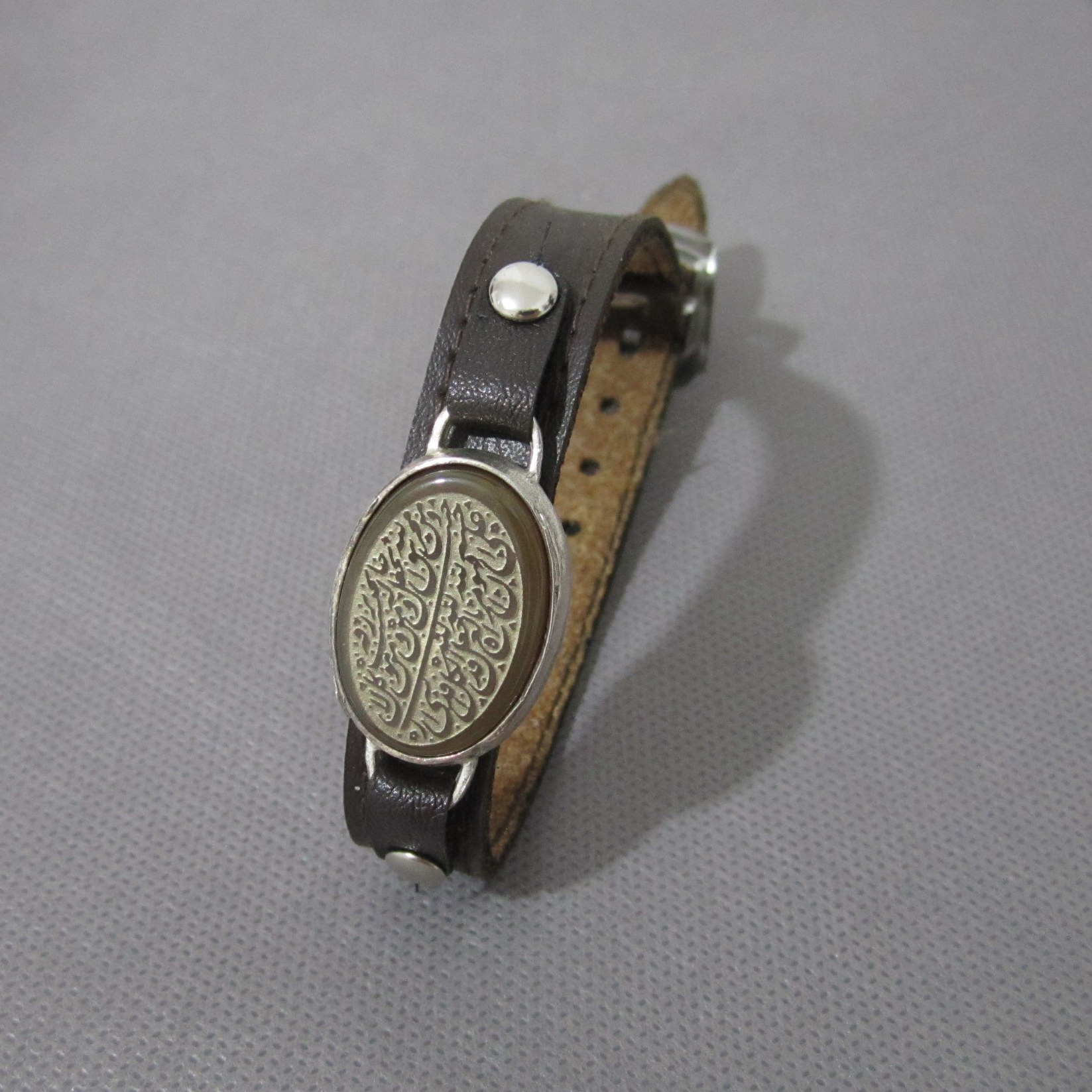 دستبند من یتق الله با بند چرمی ساده یا دستبند عقیق اصل خطی