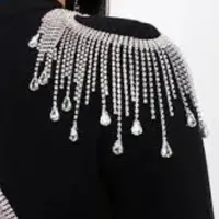 سر دوشی نگین اشکی براق مجلسی خاص پسند زیورآلات 