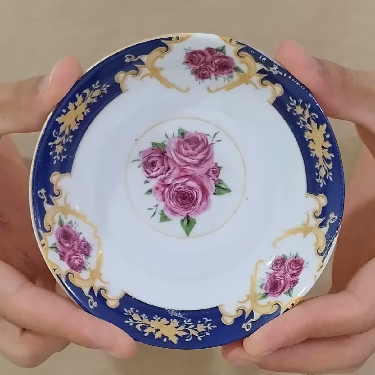 نعلبکی چینی طرح معینی سرمه ای رز بسته 6 عددی با ارسال رایگان