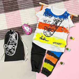 سه تیکه تیشرت شلوار اسکیت و کوله