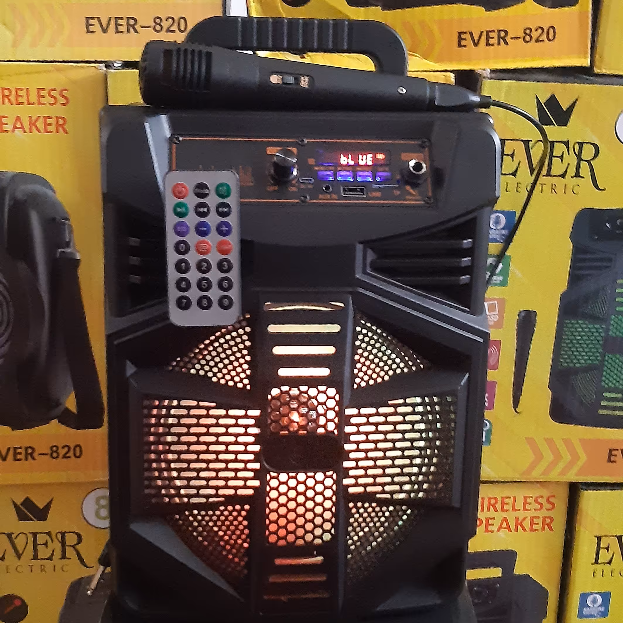 اسپیکر بلوتوثی قابل حمل حرفه ای شرکتEVER با ریموت کنترل و یک میکروفن با کیفیت