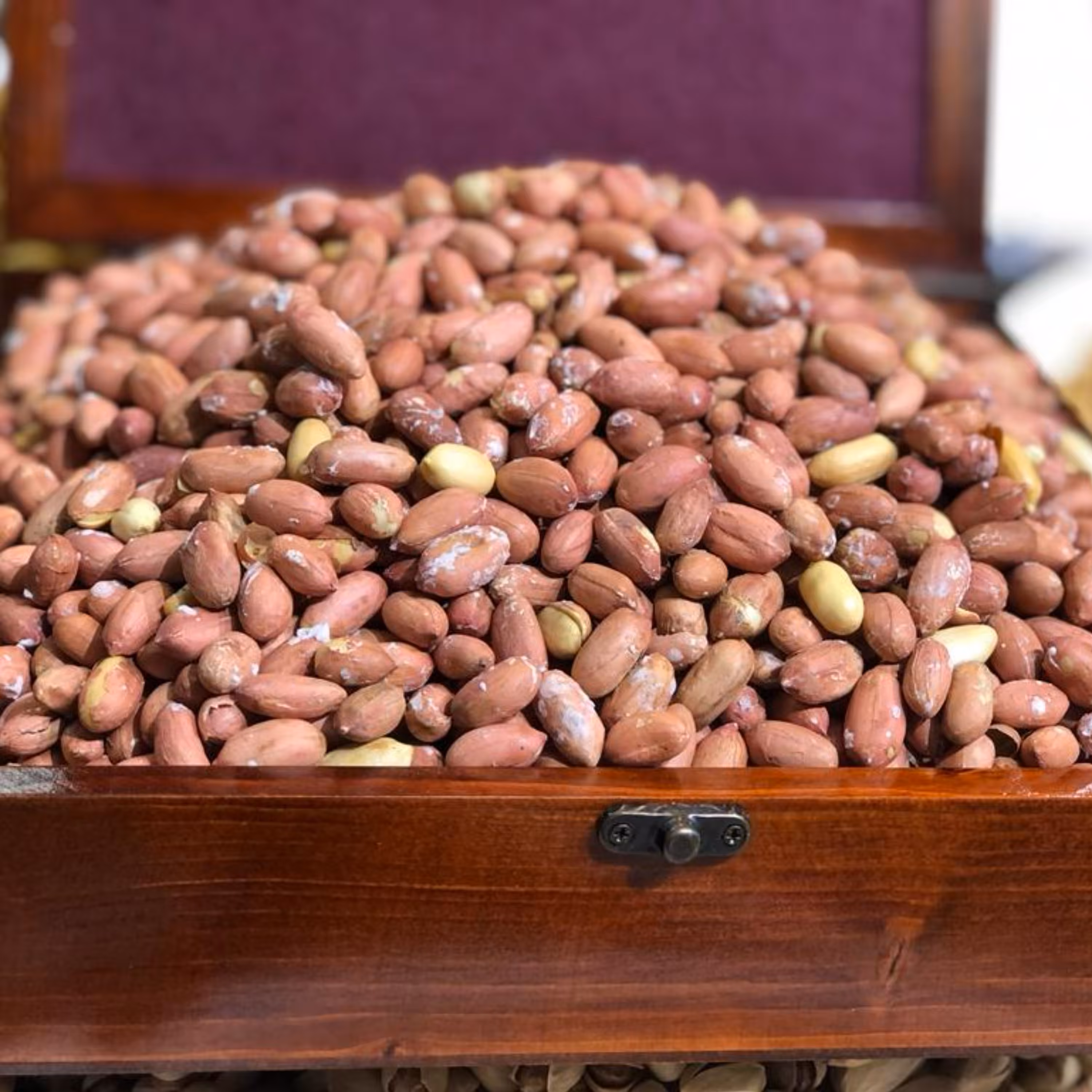 بادام زمینی استانه 1000 گرمی1403