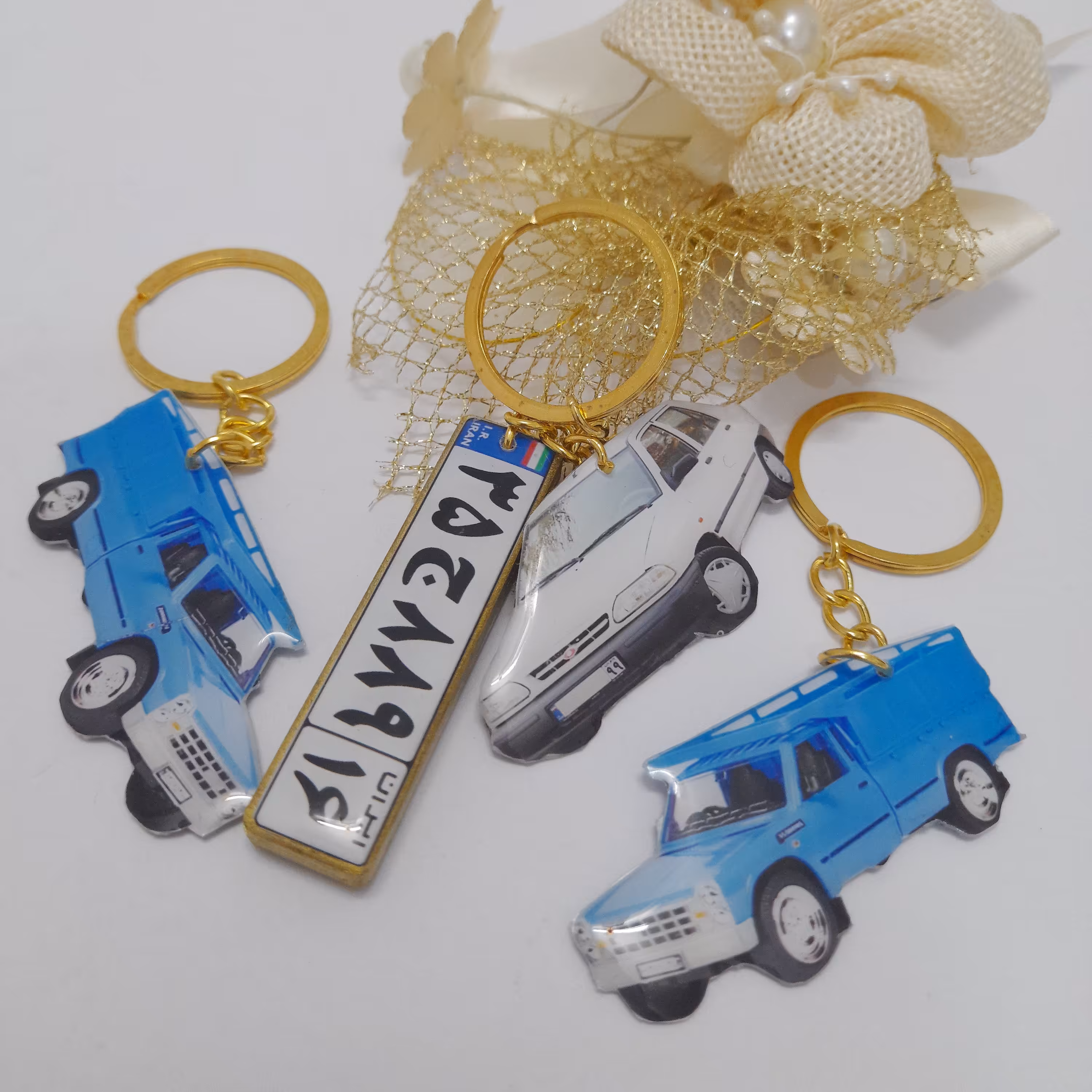 سرکلیدی پلاک ماشین رزینی و ماکت ماشین یک هدیه به یادماندنی