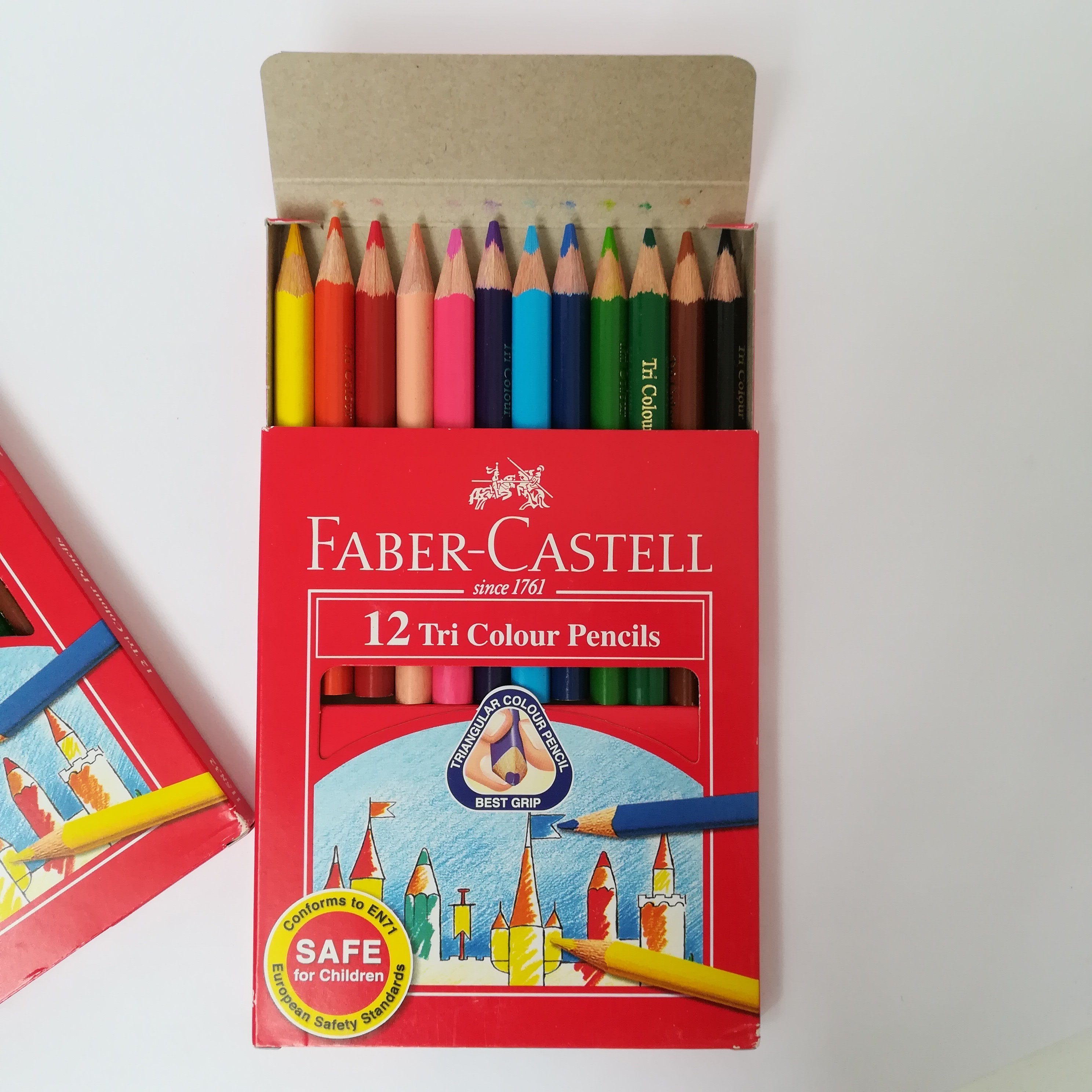 مداد رنگی 12 رنگ کوتاه جعبه مقوایی فابر کاستلfaber castellv