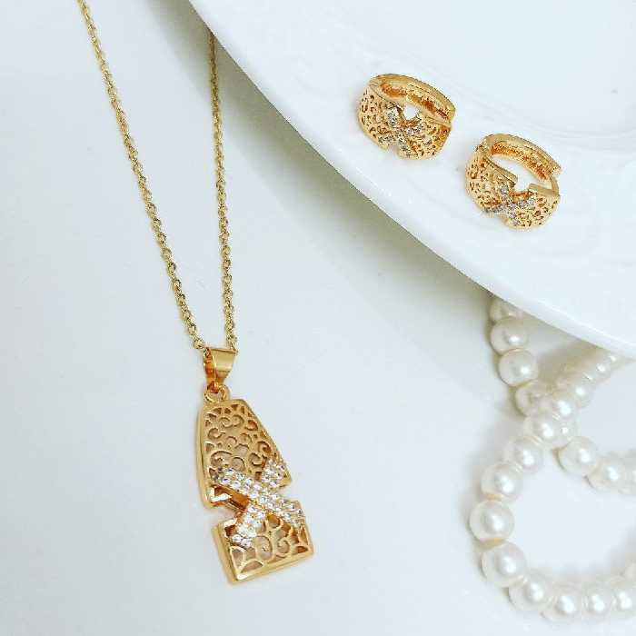 نیم ست برنجی رنگ ثابت