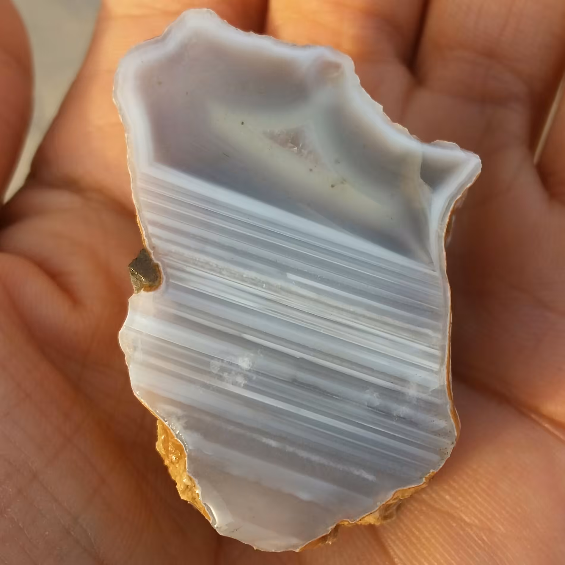 اسلایس سنگ راف عقیق سلیمانی 3 بعدی رنگی خطی منظم 100 در 100 طبیعی شاهکار خلقت دیدنی
محشر بسیار زیبا
