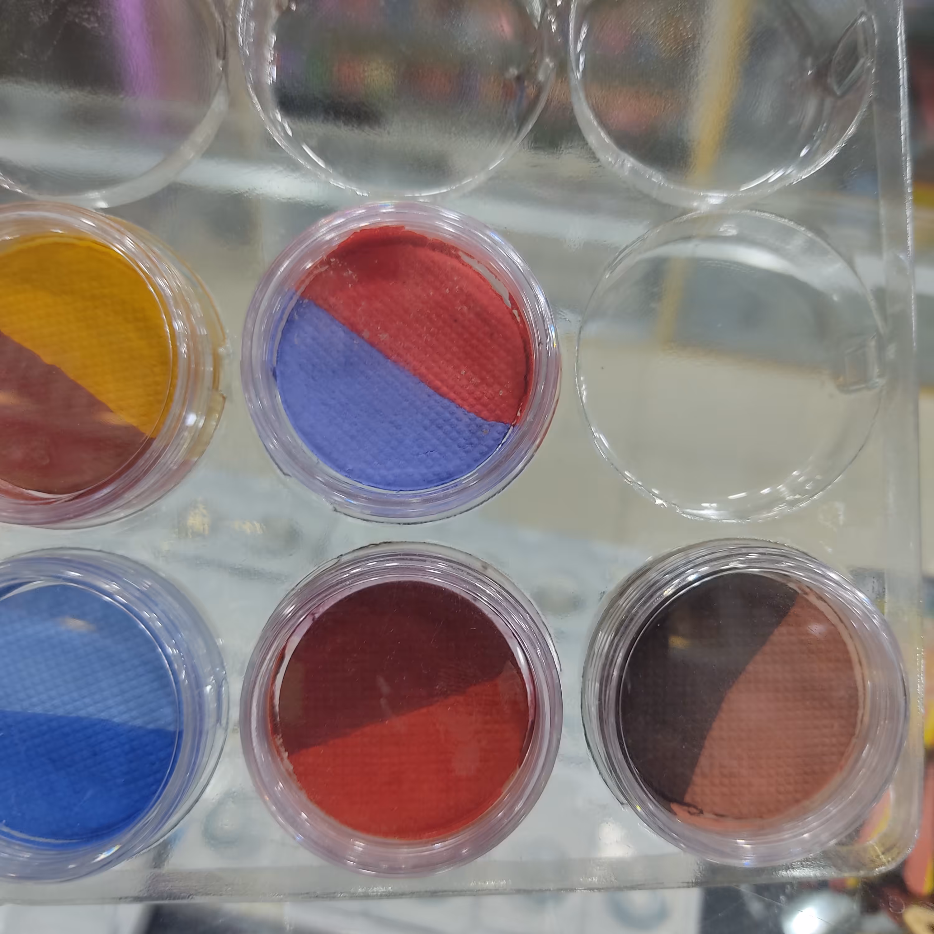 سایه آکوا رنگی