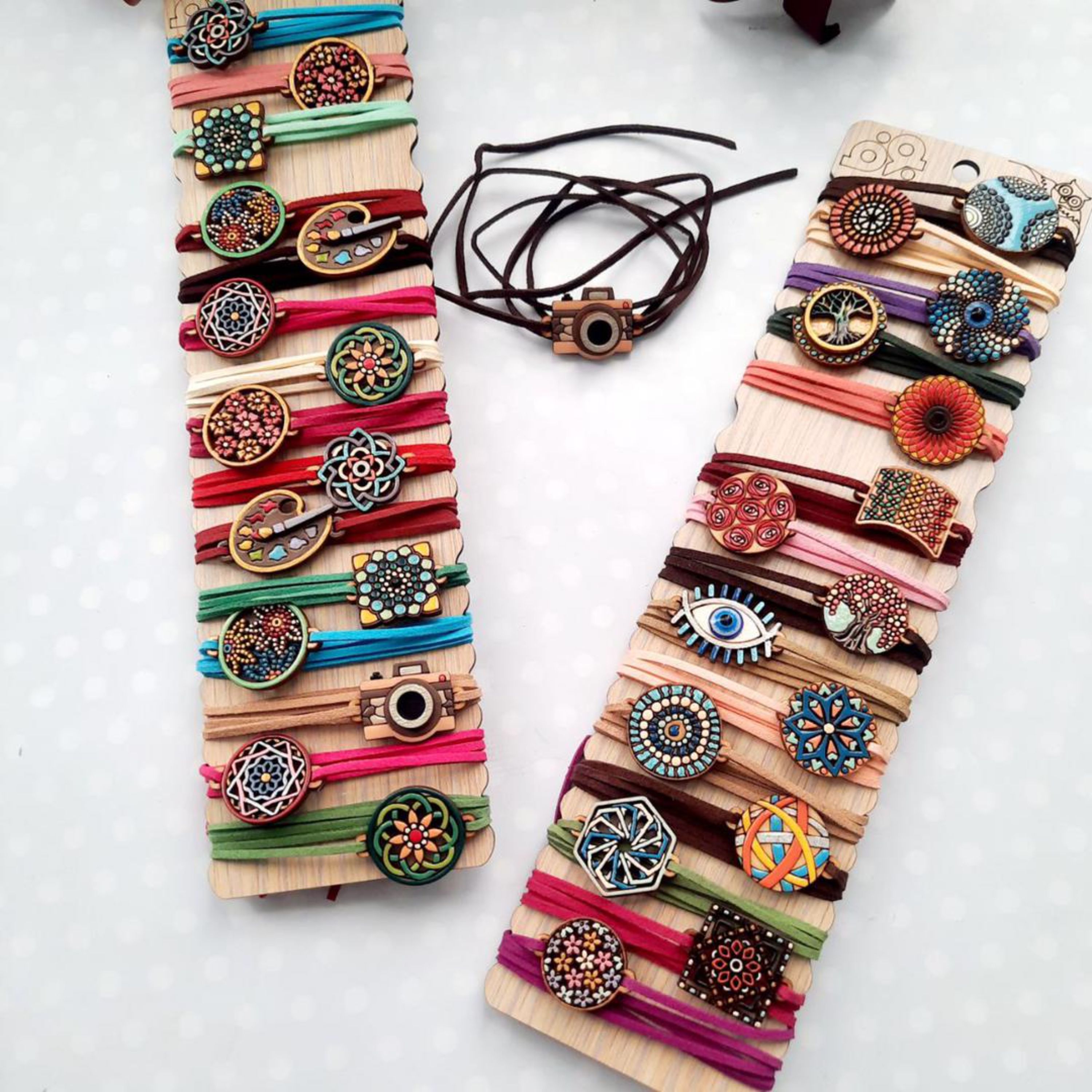 دستبند چوبی