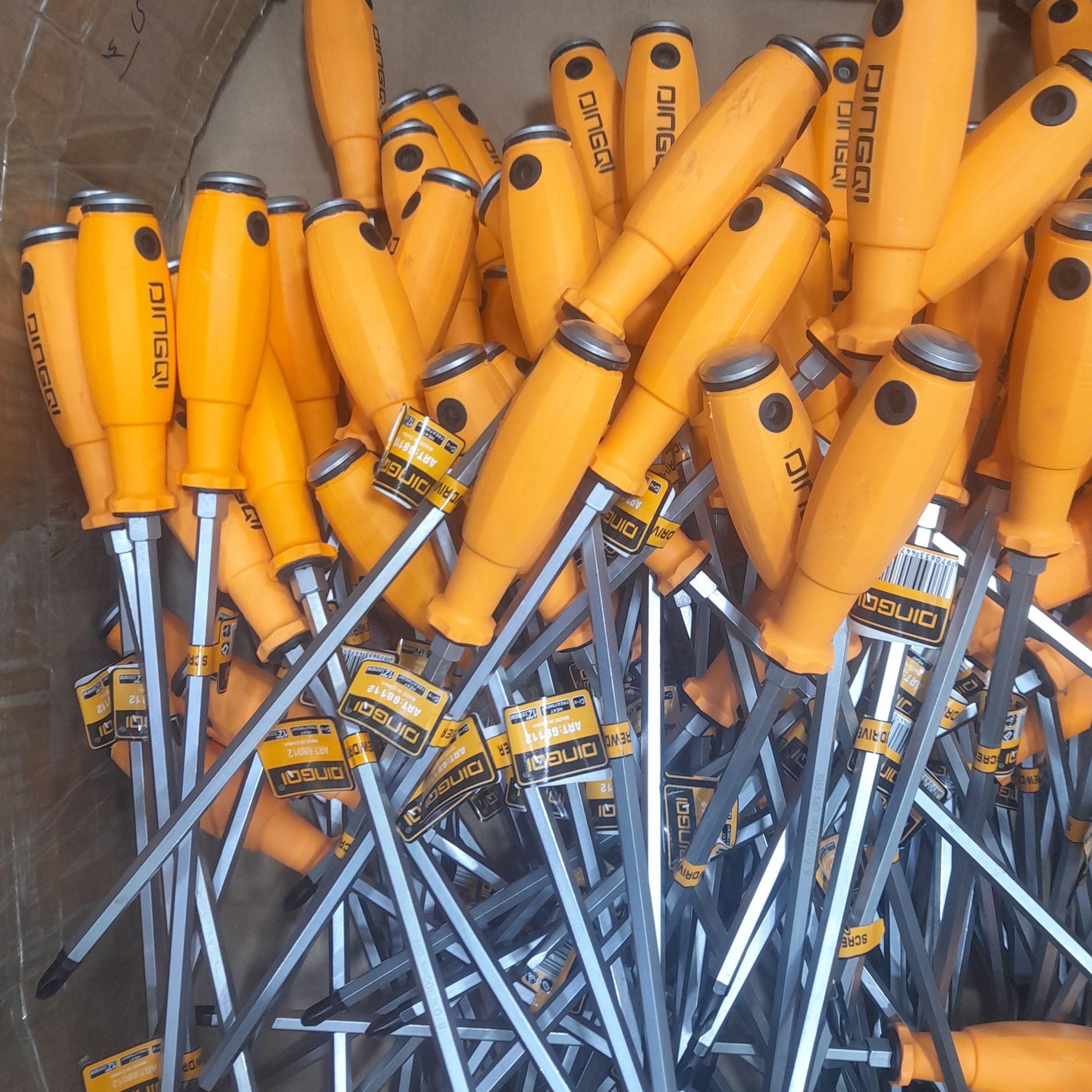 پیچ گوشتی  4 سو دینگی