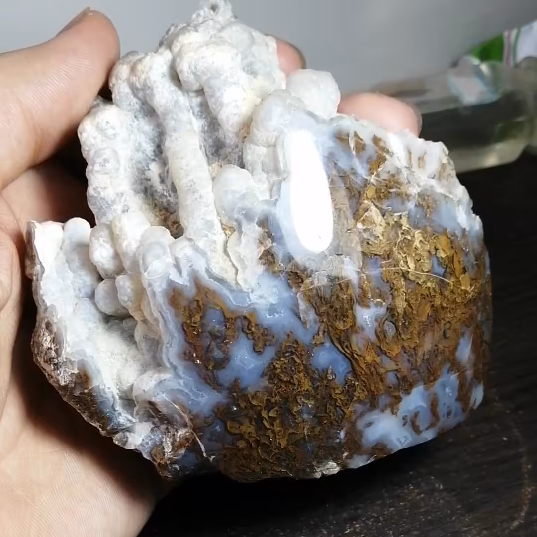 سنگ شجر پاییزه عقیق کلکسیونی مناسب ویترین و دکور سنگ قیمتی کار دست پولش خورده و بسیار زیبا با قیمت تولیدی از تولید به مص