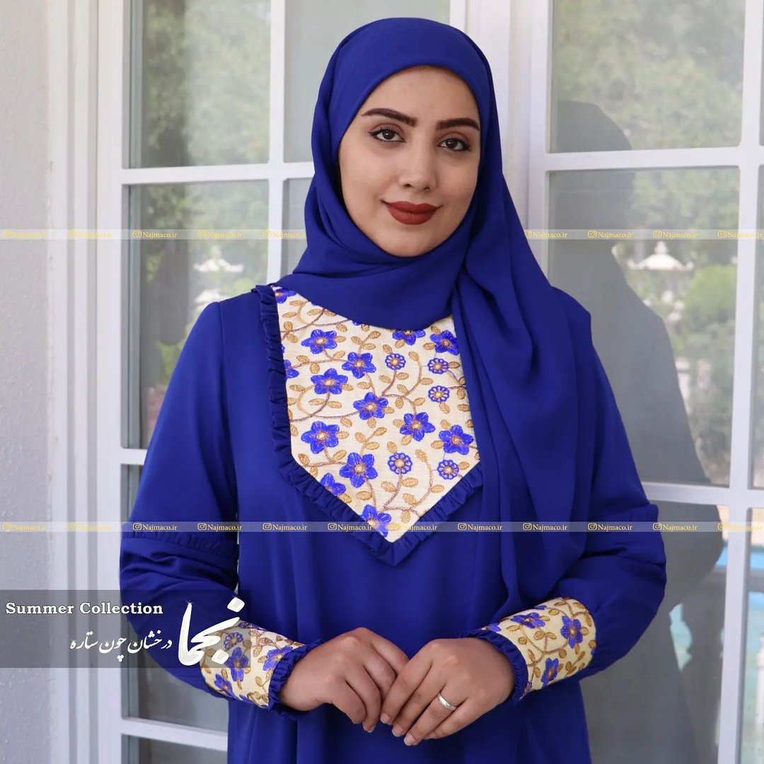 مانتو بلند پوشیده مناسب سایز 42/44 به رنگ کاربنی جنس کرپ باکیفیت