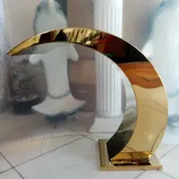 کرتین طلایی