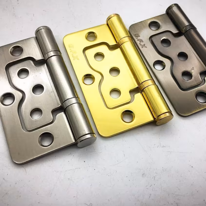 لولا پروانه آهنی 