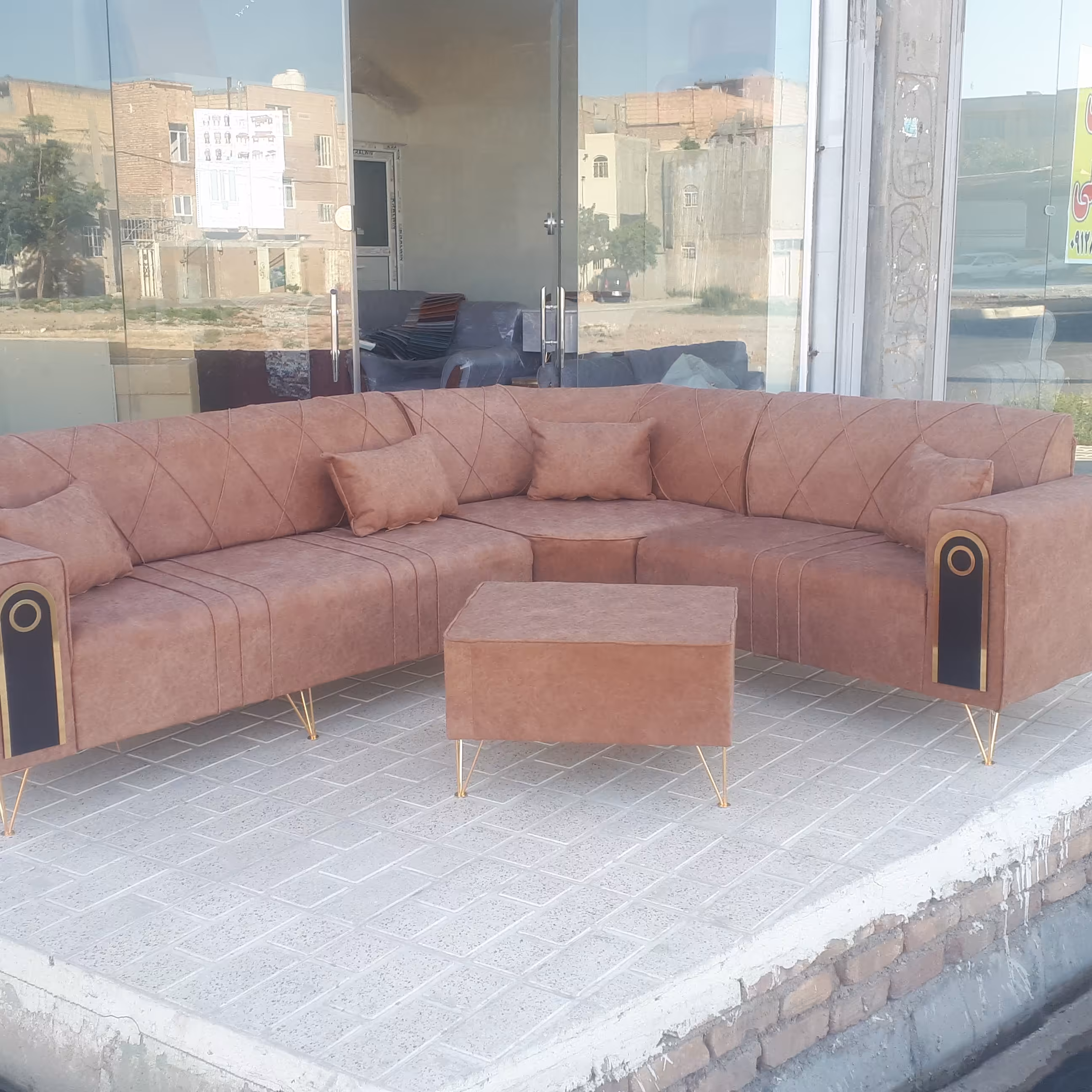 مبل ال چستر زینت