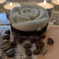 صابون دو منظوره شیر شتر و قهوه