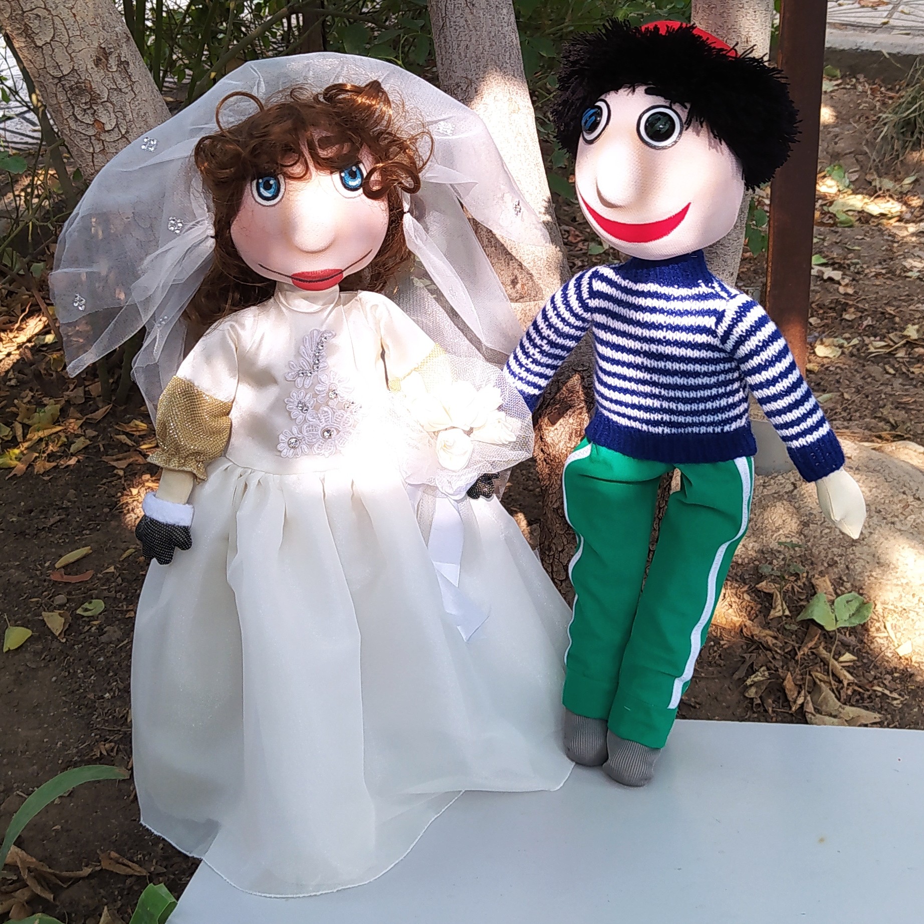 عروسک نوستالژی کلاه قرمزی و سروناز جفتی ارتفاع 55 سانتیمتر