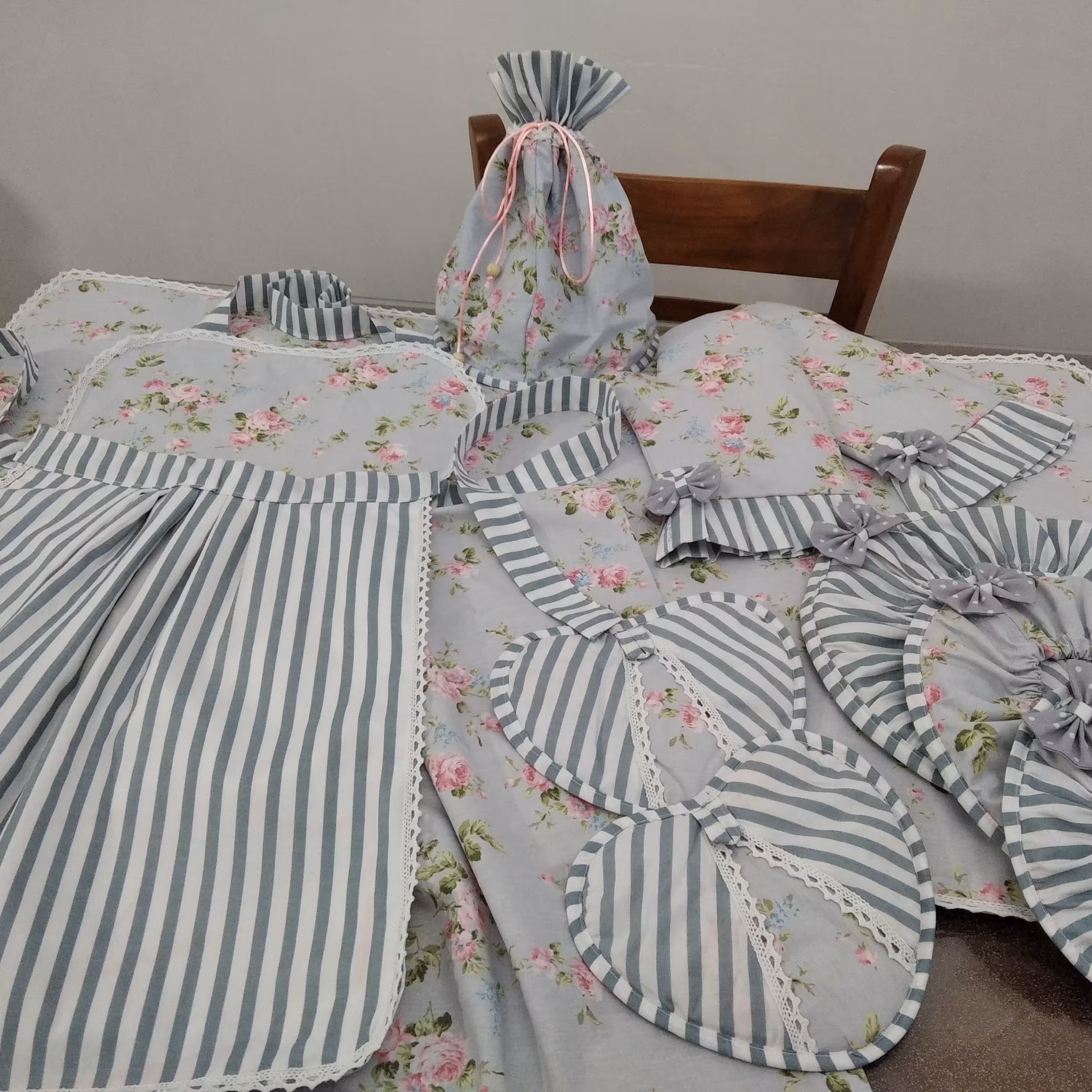 سرویس دمکن آشپزخانه10 تیکه ای با پارچه کتان جنس عالی