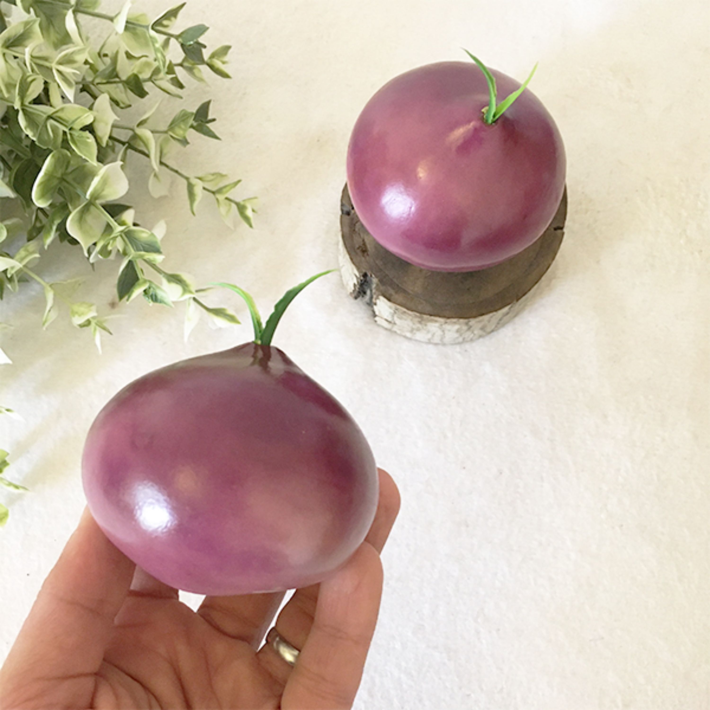 پیاز مصنوعی بسته 2 عددی ابعاد 8 در 8 سانتی متر