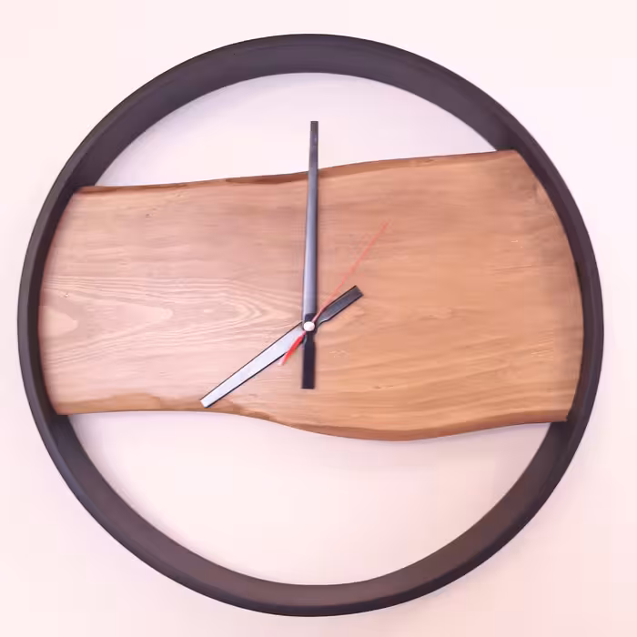 ساعت روستیک با رینگ چهل سانتی متری