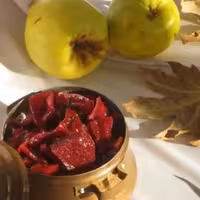 مربای به باعسل وزعفران پخته شده