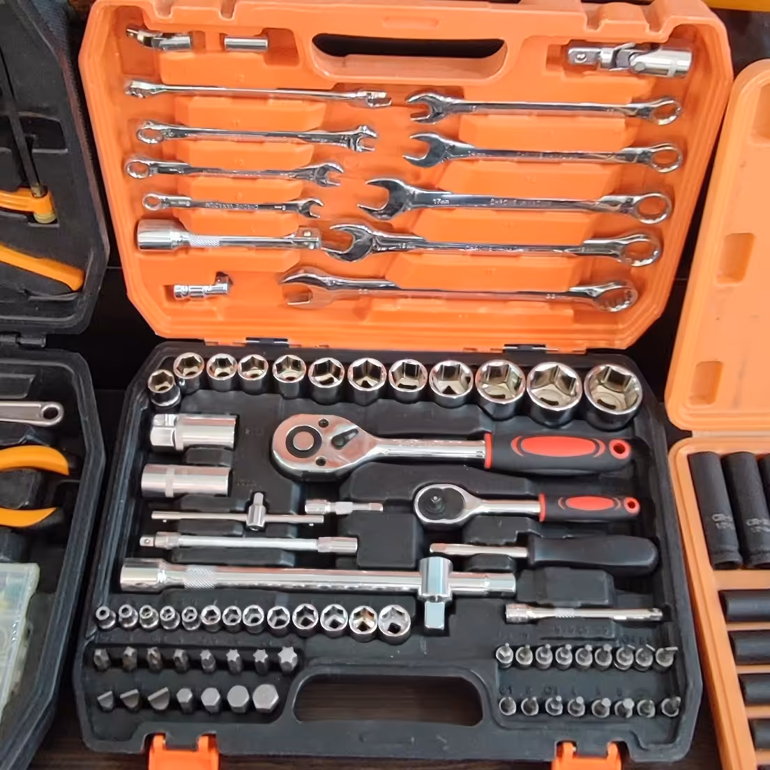 جعبه بکس 82 پارچه 