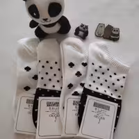 جوراب طرحدارسیاه وسفید