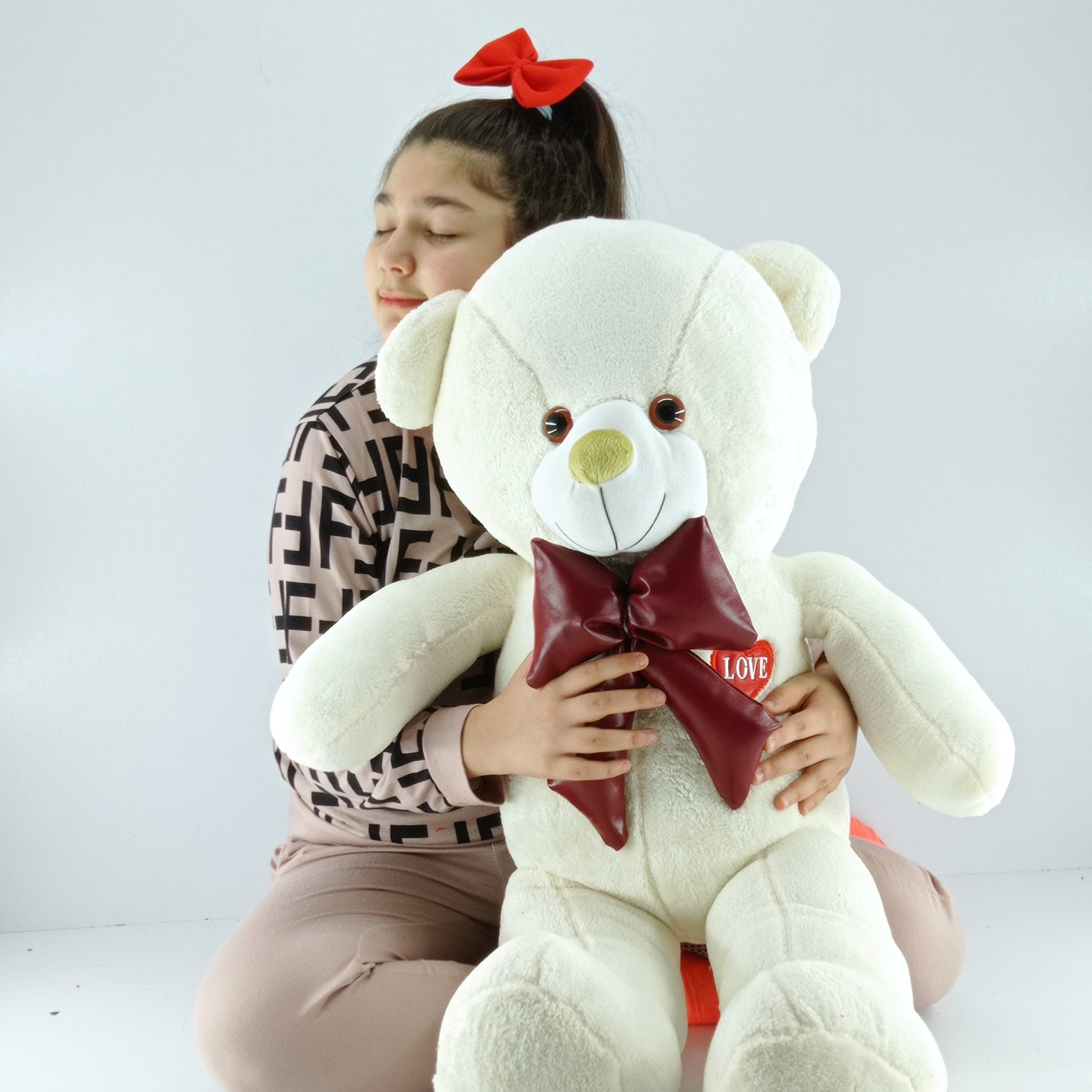 عروسک خرسی سفید پاپیون چرمی یک متری