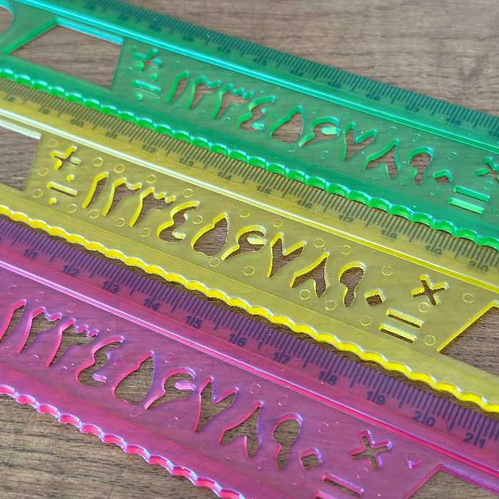 خط کش ژله ای شابلون دار 30سانت - سبز قرمز زرد - لوازم التحریر