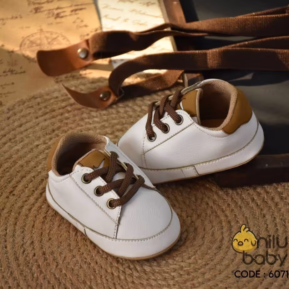 پاپوش و کفش نوزادی بچگانه